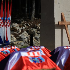 Ukop 814 žrtava Drugog svjetskog rata i poslijeratnog razdoblja ekshumiranih iz masovne grobnice jama Jazovka
