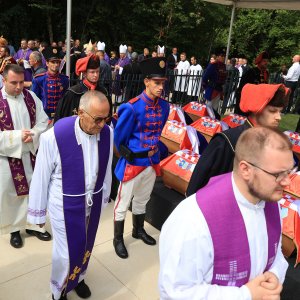 Ukop 814 žrtava Drugog svjetskog rata i poslijeratnog razdoblja ekshumiranih iz masovne grobnice jama Jazovka
