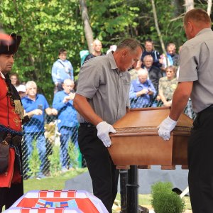 Ukop 814 žrtava Drugog svjetskog rata i poslijeratnog razdoblja ekshumiranih iz masovne grobnice jama Jazovka