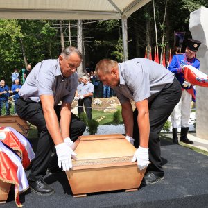 Ukop 814 žrtava Drugog svjetskog rata i poslijeratnog razdoblja ekshumiranih iz masovne grobnice jama Jazovka