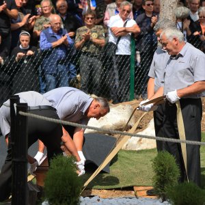 Ukop 814 žrtava Drugog svjetskog rata i poslijeratnog razdoblja ekshumiranih iz masovne grobnice jama Jazovka