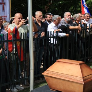 Ukop 814 žrtava Drugog svjetskog rata i poslijeratnog razdoblja ekshumiranih iz masovne grobnice jama Jazovka