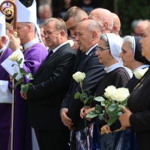 Ukop 814 žrtava Drugog svjetskog rata i poslijeratnog razdoblja ekshumiranih iz masovne grobnice jama Jazovka
