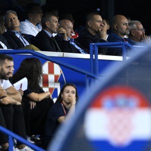 Svečana loža Maksimira na utakmici Hrvatske  protiv Crne Gore