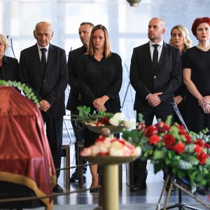 Posljedni ispraćaj novinara Roberta Valdeca