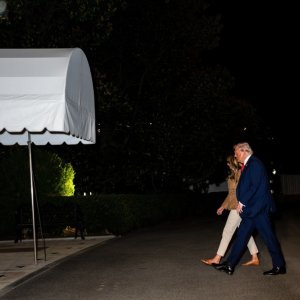 Donald i Melania Trump se vraćaju u Ameriku