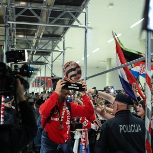 Doček rukometaša u Zračnoj luci Franjo Tuđman