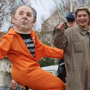 Održan Kambelovski krnjeval i zapaljen krnje 'Yugo'