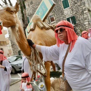 Održan Kambelovski krnjeval i zapaljen krnje 'Yugo'