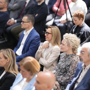 Vizionar godine