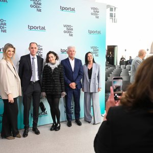 Dijana Suton, Siniša Đuranović, Zrinka Cvitešić, Marko Pipunić, Mirela Hegediš Horvat