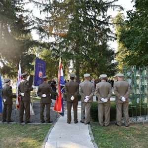 Diljem Hrvatske položeni vijenci i zapaljene svijeće povodom obljetnice Oluje