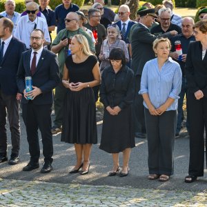 Diljem Hrvatske položeni vijenci i zapaljene svijeće povodom obljetnice Oluje