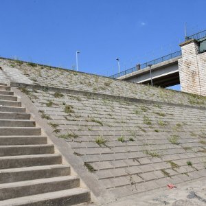 Slavonski Brod: Savu dijeli dvadesetak centimetara od najnižeg zabilježenog vodostaja