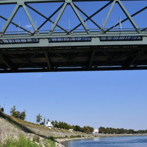 Slavonski Brod: Savu dijeli dvadesetak centimetara od najnižeg zabilježenog vodostaja