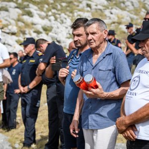 Na Kornatima obilježena 19. godišnjica tragedije u kojoj je poginulo 12 vatrogasaca