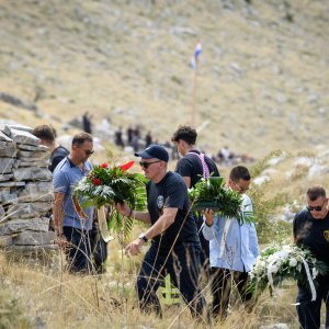 Na Kornatima obilježena 19. godišnjica tragedije u kojoj je poginulo 12 vatrogasaca