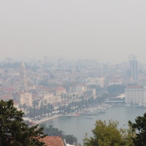 Split prekriven dimom zbog požara kod Tomislavgrada
