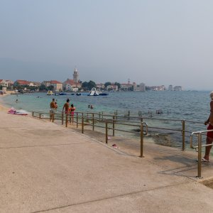 Slaba vidljivost u Kaštelima zbog velikog požara u okolici Tomislavgrada