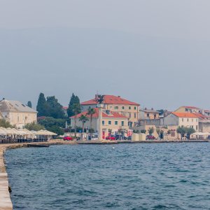 Slaba vidljivost u Kaštelima zbog velikog požara u okolici Tomislavgrada