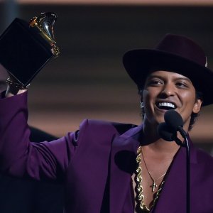 Bruno Mars - Peter Gene Hernandez