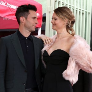 Adam Levine i Behati Prinsloo