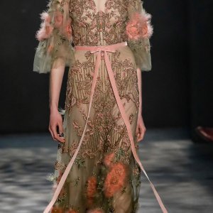 Modna revija kuće Marchesa na NY FW 01