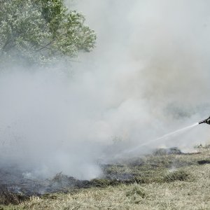 Maturant bacio signalnu raketu i izazvao požar