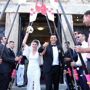 Vjenčanje Valenta Sinkovića i Antonele Šušak u crkvi sv. Antuna Padovanskog