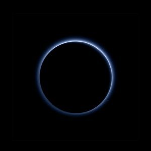 Mistična maglica oko Plutona