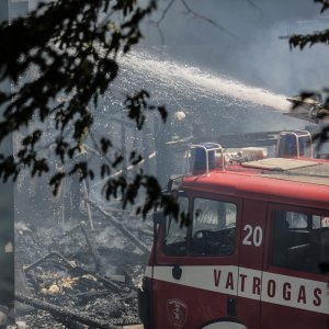 Zgarište požara na Jelenovcu