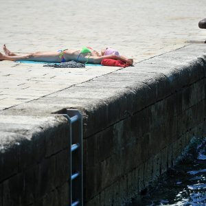 Zadrani i njihovi gosti pokušavaju se rashladiti