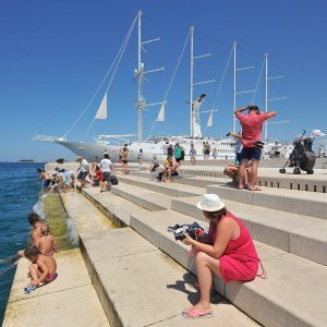 Zadrani i njihovi gosti pokušavaju se rashladiti