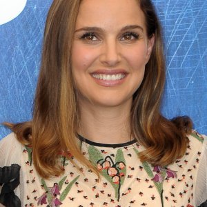 Savršeno simetrično lice Natalie Portman