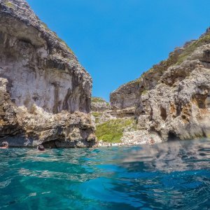 Panoramske fotografije uvale Stiniva