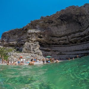 Panoramske fotografije uvale Stiniva