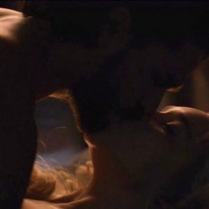 Emilia Clarke i Kit Harrington