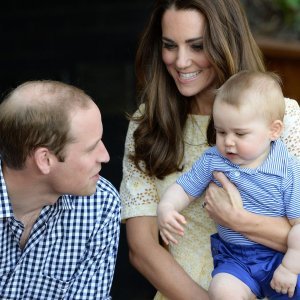 Princ William i Kate Middleton i princ George