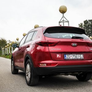 Kia Sportage 2.0 CRDi AWD A/T GT Line