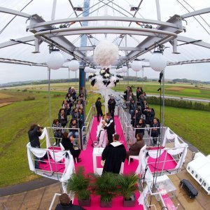 Vjenčanje 45 metara iznad zemlje pa bungee skok