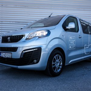 Peugeot Traveller L2 1.6 BlueHDI