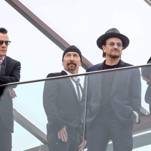 U2