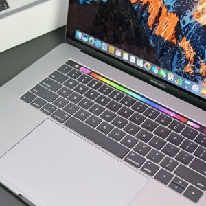 Apple MacBook Pro