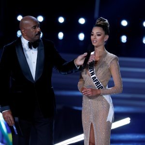 Steve Harvey i Demi Leigh Nel Peters