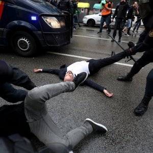 Policija u sukobu s katalonskim prosvjednicima