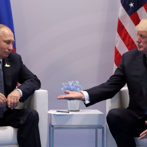 Trump pruža ruku Putinu