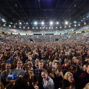 Koncert Parnog valjka u prepunoj Areni