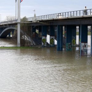 Visok vodostaj Save zbog padalina i otapanja snijega