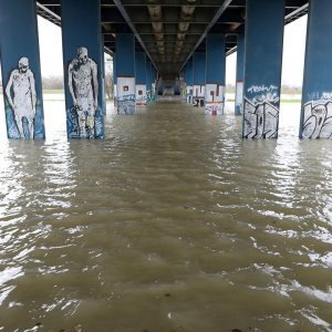 Visok vodostaj Save zbog padalina i otapanja snijega