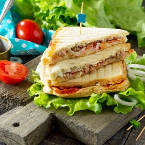 10. Tuna tost